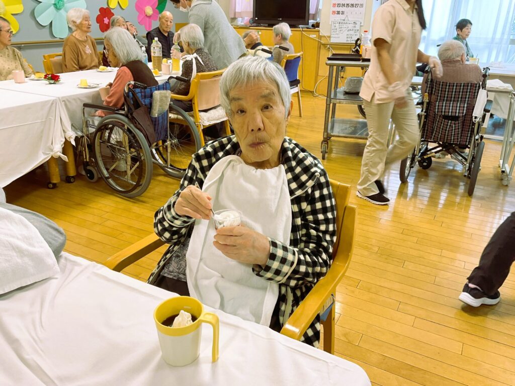 ２階・３階喫茶会の様子