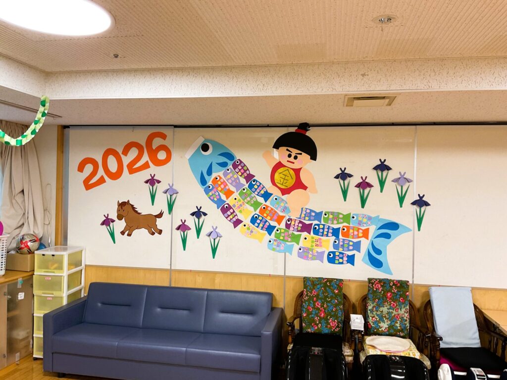 R8年5月「デイサービスフロア壁画」